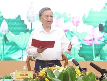 Party General Secretary To Lam at the working session with the Party Central Committee’s Commission for Information and Education, and Mass Mobilisation on June 11 (Photo: VNA)