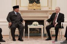 Indonesian President Prabowo Subianto meets Russian President Vladimir Putin at the Kremlin in Moscow on Wednesday (December 10, 2025).