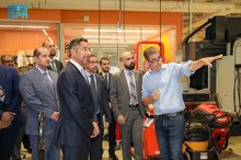 Industry Minister Reviews Latest Manufacturing Technologies at North Carolina's RTP