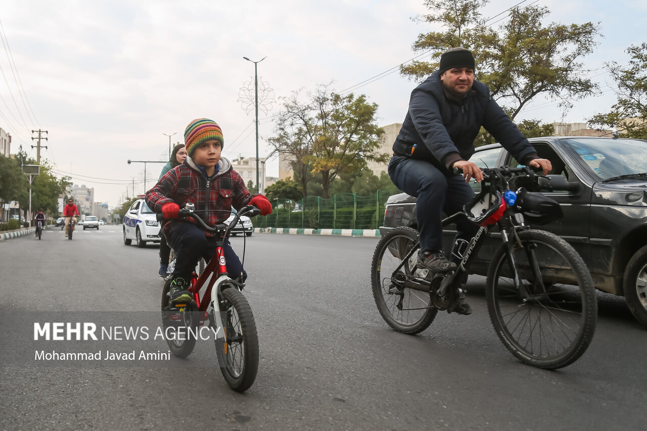 family cycling event in Qazvin