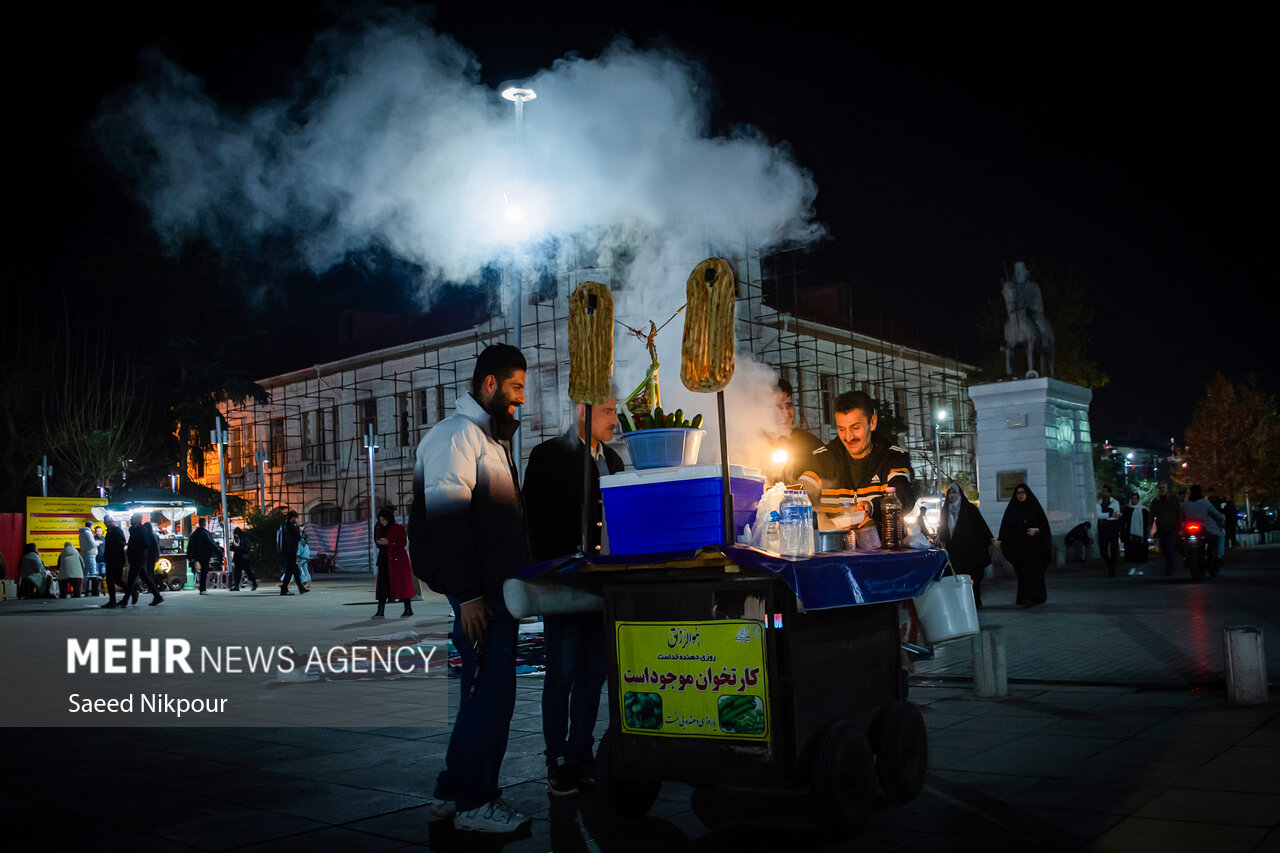 Beautiful nightlife in Iran's north, Rasht