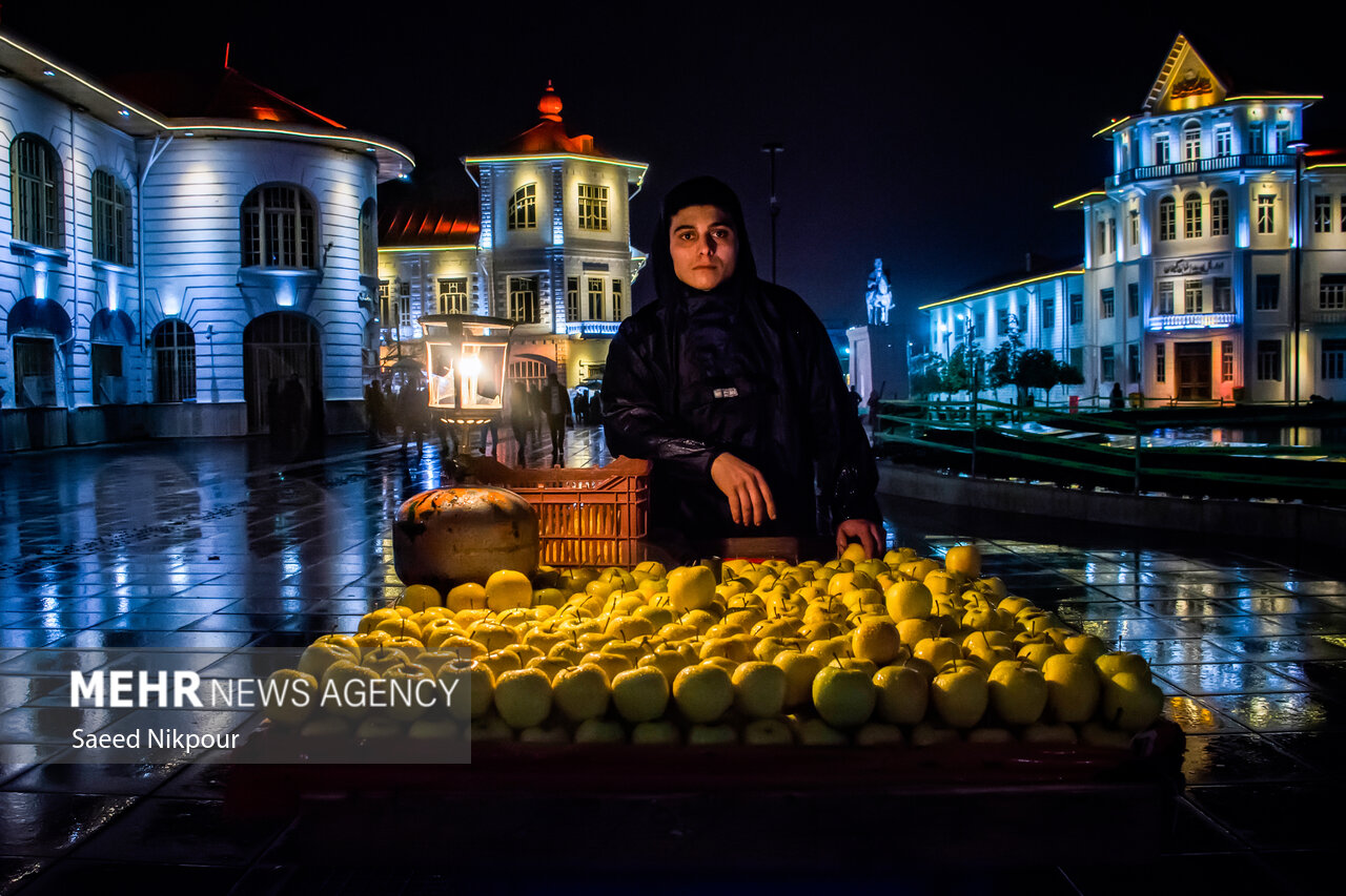 Beautiful nightlife in Iran's north, Rasht