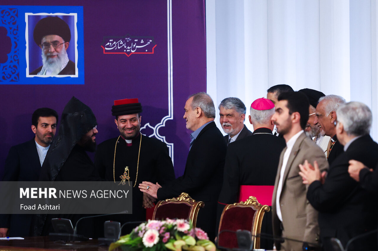 Pezeshkian meeting with Christians of Iran, religious leaders