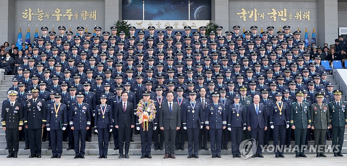 Acting president at Air Force Academy's graduation ceremony