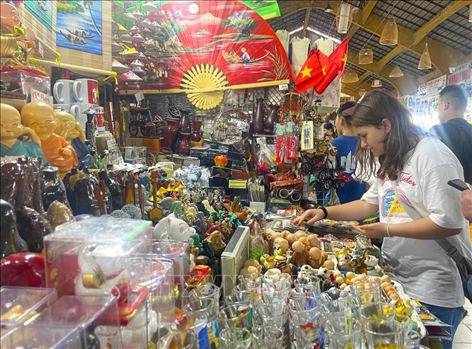 Green consumption on the rise, int’l tourists increasingly favour Vietnamese products