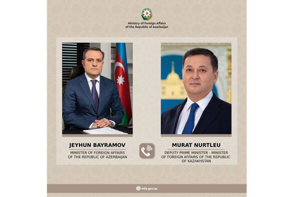 Azerbaijani, Kazakhstani FMs hold phone talk