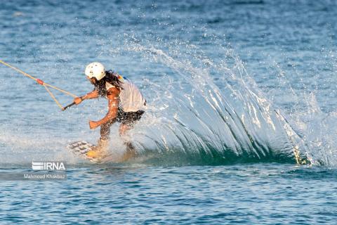 Cable skiing, paddleboarding tournament in Iran's Kish Island