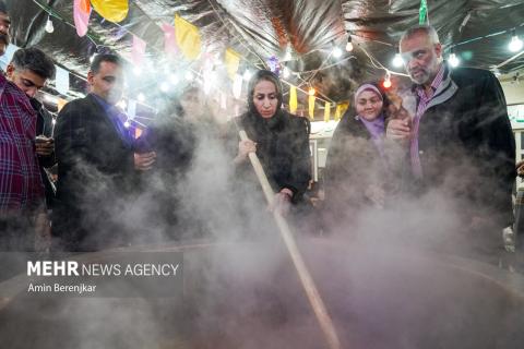 Cooking 30 Tons of "Samani" in Shiraz