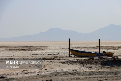 Lake Urmia: Gasping its last breaths in the silence of the salt desert