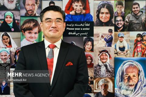 South Korea Ambassador visits Mehr News Agency, Tehran Times