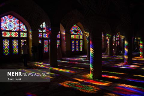 Foreign tourists visit Nasir al-Mulk Mosque in Shiraz