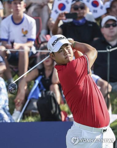 S. Korean golfer Kim Joo-hyung competes in Olympics