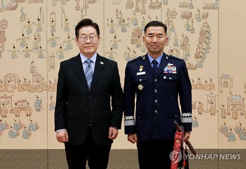 Lee attends ceremony for JCS chairman nominee