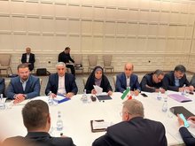 Iran, Azerbaijan discuss expansion of transport coop.