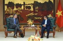 Prime Minister Pham Minh Chinh meets with EDF's Senior VP Government and International Affairs Erkki Maillard in Hanoi on March 12, 2025. (Photo: VNA)