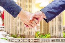 Real estate remains the sector with the largest share of M&A activity. (Photo: baodautu.vn)