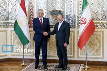 Foreign minister meets Tajik counterpart, Armenia’s top security official in Tehran