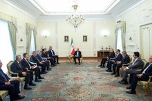 President Pezeshkian emphasizes significance of Iran-Iraq rail transport connectivity 