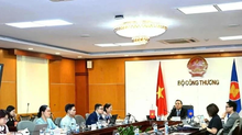 Deputy Minister of Industry and Trade Nguyen Hoang Long said Vietnam supports ASEAN's stance in developing comprehensive, flexible, and practical strategic approach to strengthen intra-bloc economic autonomy. (Photo: Ministry of Industry and Trade)