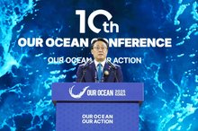 Oceans Minister Kang Do-hyung delivers an opening speech at the 10th Our Ocean Conference held at BEXCO in Busan, about 325 kilometers southeast of Seoul, on April 29, 2025, in this photo provided by his office. (PHOTO NOT FOR SALE) (Yonhap)