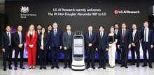 British Trade Minister Douglas Alexander (7th from R) poses for a photo with LG Group and British officials in Seoul on Sept. 1, 2025, in this photo provided by LG Group. (PHOTO NOT FOR SALE) (Yonhap)