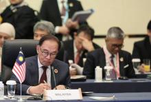 TOKYO, Dec 17 -- Malaysian Prime Minister Anwar Ibrahim attends the ASEAN-Japan Commemorative Summit here on Sunday. Anwar accompanied by Foreign Minister Datuk Seri Mohamad Hasan and Minister of Investment, Trade and Industry Tengku Datuk Seri Zafrul Tengku Abdul Aziz. The summit marks the 50th anniversary of ASEAN-Japan Friendship and Cooperation which highlights the strategic relationship between Japan and much of Southeast Asia represented by ASEAN. -- fotoBERNAMA (2023) COPYRIGHT RESERVED