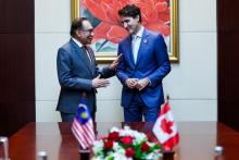 VIENTIANE, Oct 10 -– Malaysian Prime Minister Datuk Seri Anwar Ibrahim held a bilateral meeting with Canadian Prime Minister Justin Trudeau on the sidelines of the 44th and 45th ASEAN Summits and Related Summits held at the National Convention Centre (NCC) today.  –- fotoBERNAMA (2024)