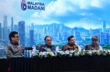 PM Anwar Ibrahim (2nd from left) speaking at the Malaysia MADANI Scholars Forum Series 2 in Putrajaya Monday night, 