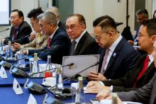 SHANGHAI, Nov 6 -- Malaysian Prime Minister Anwar Ibrahim (third, right) during a Dialogue Session with Chinese investors organised by Khazanah Nasional Bhd on the third day of his working visit to Shanghai, China, Wednesday.  Among the investors are Chengwei Capital and NRL Capital.  He is accompanied by Investment, Trade and Industry Minister Tengku Zafrul Abdul Aziz (third, left) and Human Resources Minister Steven Sim Chee Keong (second, right).  -- fotoBERNAMA (2024) COPYRIGHT RESERVED