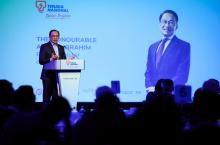 Anwar Ibrahim at the launching of TNB’s 102 Megawatt (MW) Eastfield and Bunkers Hill solar farms in the United Kingdom. 