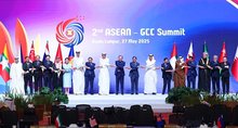 ASEAN and Gulf countries' leaders at the 2nd ASEAN-GCC Summit in Kuala Lumpur on May 27 (Photo: VNA)