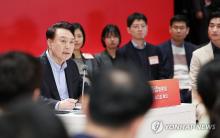 President Yoon Suk Yeol speaks at a policy debate on financial markets at the office of the Korea Exchange in Seoul on Jan. 17, 2024. (Yonhap)