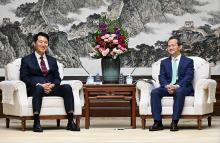 Seoul Mayor Oh Se-hoon meets with his Beijing counterpart, Yin Yong, at the government complex in Beijing on July 31, 2024, in this photo provided by the Seoul metropolitan government. (PHOTO NOT FOR SALE) (Yonhap)