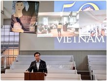 Ambassador Dang Hoang Giang, Permanent Representative of Vietnam to the UN, addresses the event "50th anniversary of peace and social progress in Vietnam".(Photo: VNA)