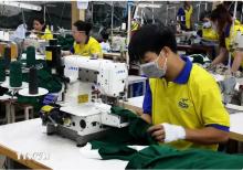 Vietnam is a key player in various global value chains, especially in manufacturing and export-oriented industries like garment and textile. (Photo: VNA)