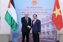 Vietnamese Deputy PM receives Special Envoy of Palestinian President