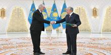 Al-Jaafari presents credentials as Syria’s non-resident ambassador to Kazakhstan 