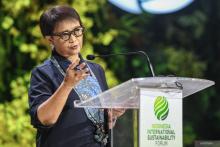 Foreign Minister Retno Marsudi delivering her remarks during the Indonesia International Sustainability Forum (ISF) 2024 at Jakarta Convention Center (JCC) Senayan, Jakarta, on September 6, 2024. (ANTARA FOTO/MUHAMMAD ADIMAJA)