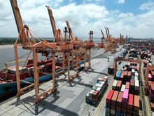 Goods at Hai Phong Port in northern port city of Hai Phong. (Photo: VNA
