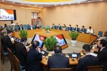 Chairman of the Hanoi People’s Committee Nguyen Duc Chung had a meeting in Hanoi on July 16 with a Singaporean business delegation led by Teo Siong Seng, Chairman of the Singapore Business Federation (Photo: VNA)