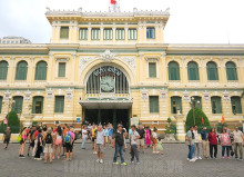 HCM City welcomes over 4.6 million foreign visitors in 10 months. (Photo: VNA)