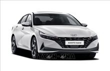 Hyundai unveils its new Avante Hybrid model in Seoul, the Republic of Korea, on August 13, 2020. (Photo: Yonhap/VNA)
