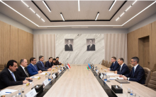 Minister of Trade Athir Dawood Al-Ghariri discussed with the Azerbaijani Minister of Transport and Digital Development, Rashad Nabiyev, today, Wednesday, enhancing joint trade cooperation and finding new mechanisms for transporting goods and commodities directly.