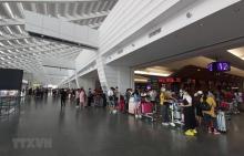 At Cam Ranh International Airport (Photo: VNA)