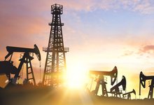 Oil prices fluctuate in global markets