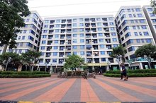 Vietnamese PM demands strong determination to secure 100,000 social housing units in 2025