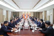 At the talks between General Secretary of the Communist Party of Vietnam Central Committee To Lam and President of the Republic of Korea Lee Jae Myung. (Photo: VNA)