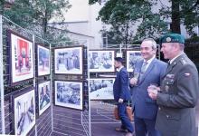 Visitors at the exhibition (Photo: VNA)