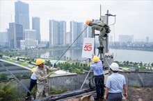 ettel installs 5G network infrastructure. (Photo: VNA)