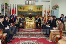 Vietnam’s Deputy Minister of Home Affairs and Head of the Committee for Religious Affairs Pham Dung and Minister of Cambodia’s Cult and Religious Affairs Min Khin reached the consensus during their talks in Phnomp Penh